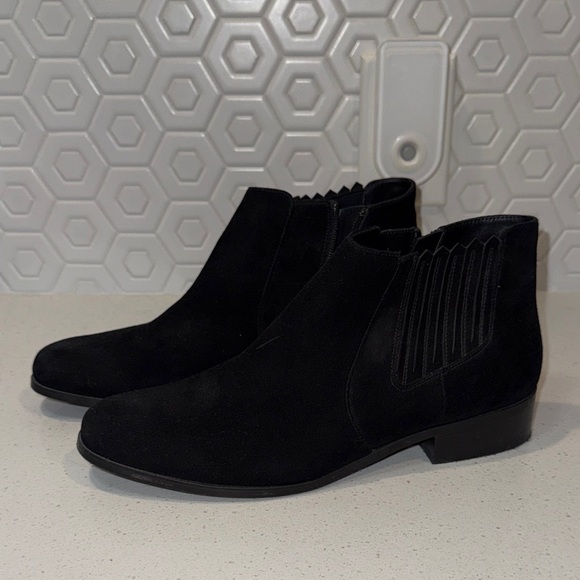 Vaneli Black Suede women's Chelsea Boots - Picture 1 of 7